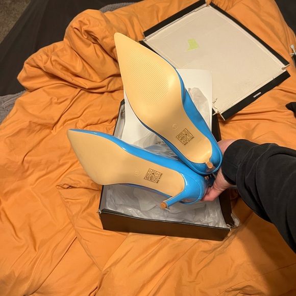 BRAND NEW.💙💙 Pretty Little Thing. Blue Heels. - Picture 5 of 5